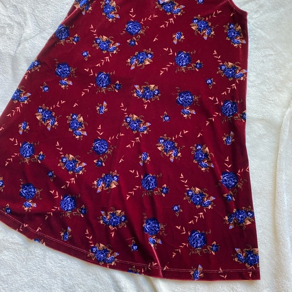 DONATED NWT Velvet Dress - Picture 3 of 6